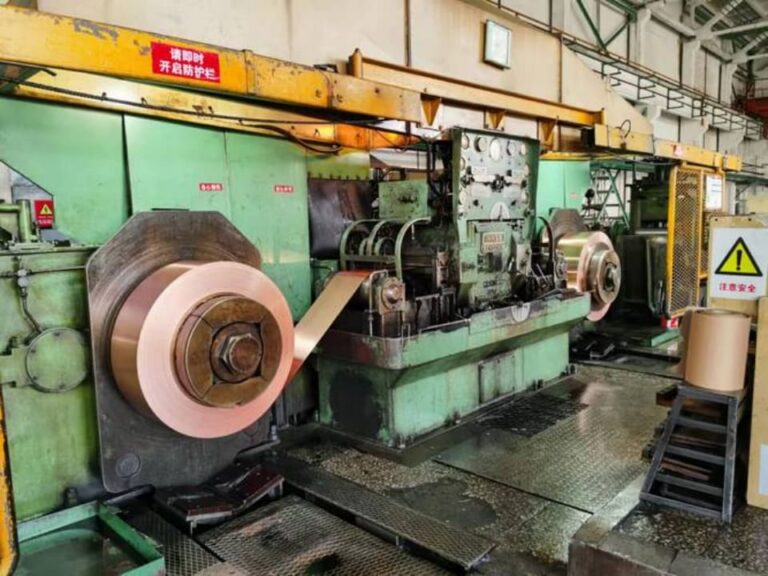 A 20-high cold rolling mill for producing stainless steel strip